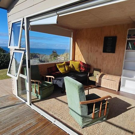 Villa Spectacular Moana Views à Riverton Extérieur photo