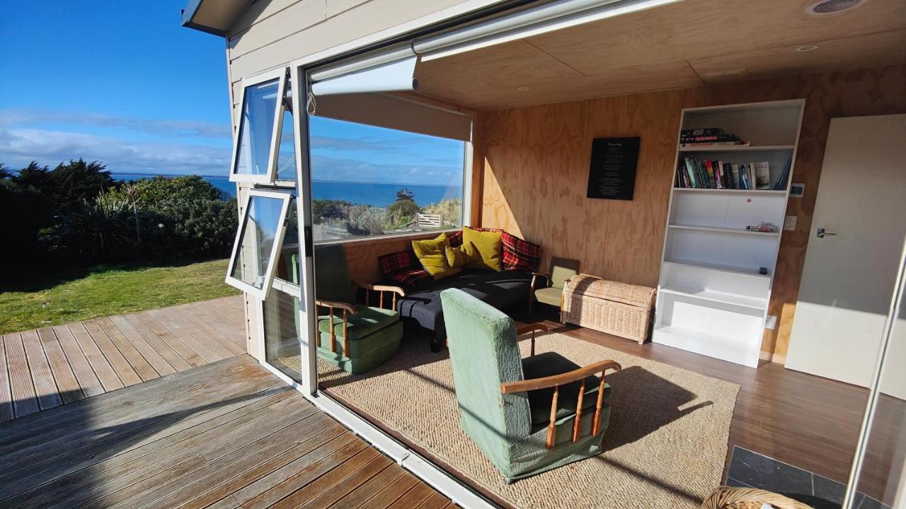 Villa Spectacular Moana Views à Riverton Extérieur photo